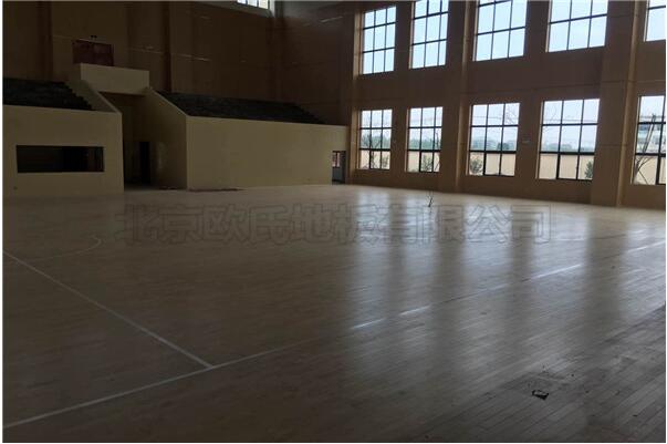 福州雷甸鎮(zhèn)中心小學(xué)籃球館木地板案例-3 福州雷甸鎮(zhèn)中心小學(xué)籃球館木地板案例-3